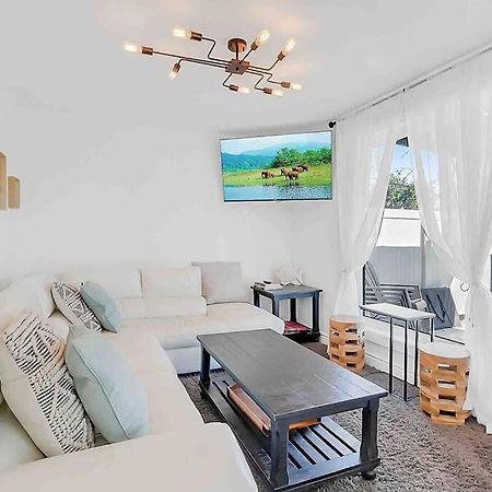 2 Bedroom Getaway On The River/Close To Marina Belle River Extérieur photo