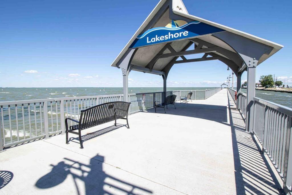 2 Bedroom Getaway On The River/Close To Marina Belle River Extérieur photo
